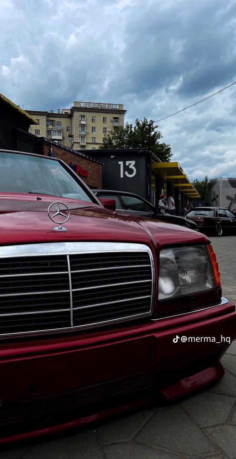 Mercedes Benz Sports Car, Mercedes 200, Mercedes 124, Mercedes Benz W124, Black Mercedes Benz, Luxury Car Photos, Mercedes W211, Mercedes Wallpaper, Old Mercedes