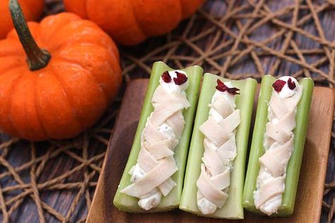 Halloween Mummy Celery Sticks Pear Puree, Celery Sticks, Cranberry Cream Cheese, Deli Turkey, Cranberry Cheese, Low Carb Treats, Halloween Appetizers, Crunchy Snack, 2000 Calories