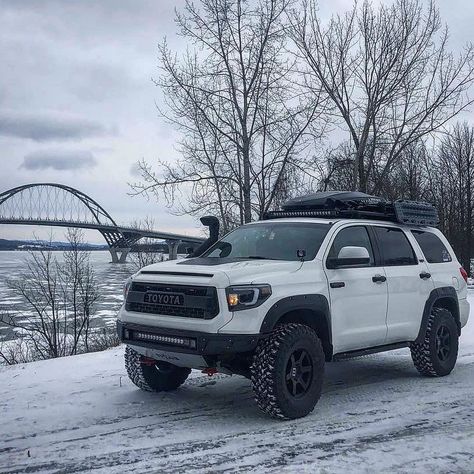 Sigma 3 Overland on Instagram: “Answer me this 🤔. Why aren’t more people doing Sequoia builds? I own a first gen Sequoia and have taken it to hell and back. They are great…” Sequoia Overland, Toyota Sequioa, Toyota Tundra 4x4, Toyota Tacoma Mods, Jeep Wk, Answer Me, Overland Gear, Off Road Camping, Toyota Suv