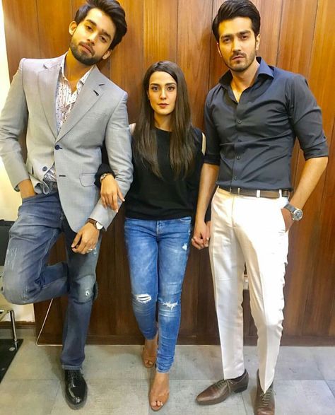 @bilalabbas_khan @iiqraaziz @shahzadsheikh37 at the promotions of their upcoming drama #Qurban ❤✨ Qurban Drama, Pakistani People, Bilal Abbas Khan, Bilal Abbas, Pakistani Culture, Pakistan Wedding, Iqra Aziz, Sajal Ali, Pakistan Fashion