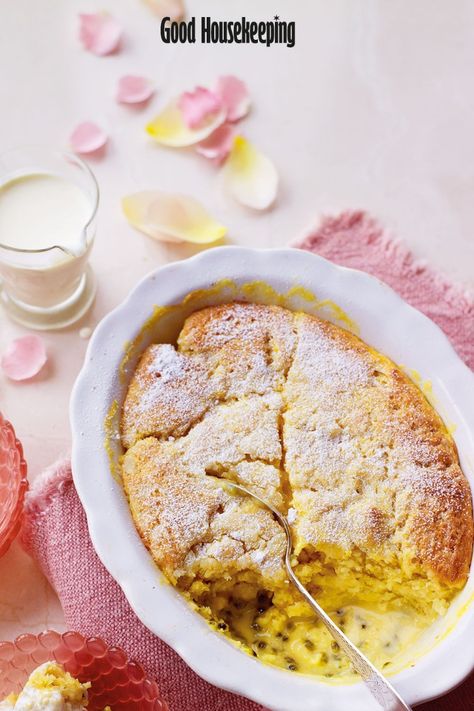 This self-saucing passion fruit pud is DIVINE with its tart passionfruit sauce and orange-scented sponge. Passionfruit Sauce, Sunday Lunch Ideas, Fruit Pudding Recipes, Summer Baking Recipes, Self Saucing Pudding, Passionfruit Recipes, Fruit Pudding, White Sauce Recipes, Lemon Drizzle Cake