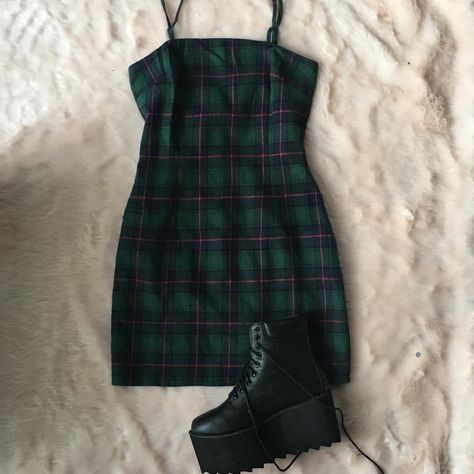 Green plaid dress is available now 🖤 Green Plaid Dress Outfit, Cute Summer Dresses Short, Duke Aesthetic, Punk Plaid, Green Plaid Dress, Next Dresses, Luxury Dresses, Harajuku Fashion, Swans