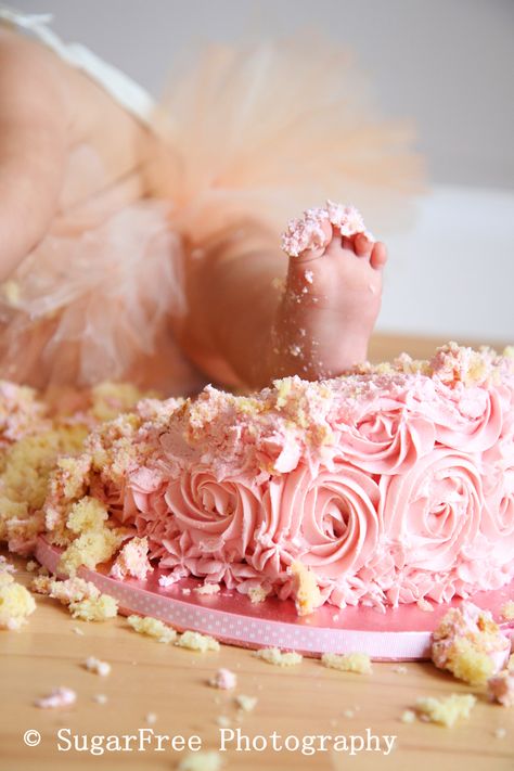 Cake Smash Inspiration, First Birthday Photography, Baby Cake Smash, Smash Cake Girl, Ballerina Cakes, 1st Birthday Pictures, Smash Cake Boy, 1st Birthday Cake Smash, Girly Cakes