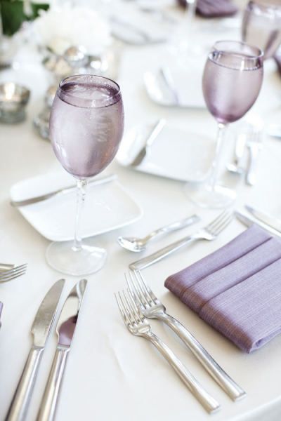 Purple Napkins, Lilac Shades, Decoration Buffet, Provence Wedding, Winter Wedding Colors, Lilac Wedding, White Lavender, Minneapolis Wedding, Wedding Drink