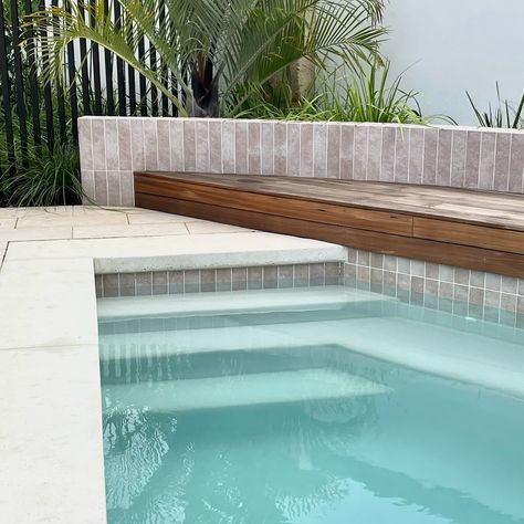 Plunge Pool Design created for an under-utilised area in a small backyard on an awkard shaped block forming part of our extensive outdoor renovation project 🩵 Landscape Design Details @outsideinbydenise #pooldesign #perthpools Pool Tiles – Thirroul Bone Matt Subway @tilecloud Timber Deck – Silver Top Ash @lifewoodaustralia Stone Paving – Braham @matakastone Seamless Pool Edge - Architectural White @limecreteperth Project Management & Landscape Install @revelllandscaping Pool Builder @w... Pool In Deck, Plunge Pool Design, Curved Pool, Outdoor Renovation, Stone Paving, Ipe Wood, Pool Tiles, Backyard Renovations, Landscape Designer