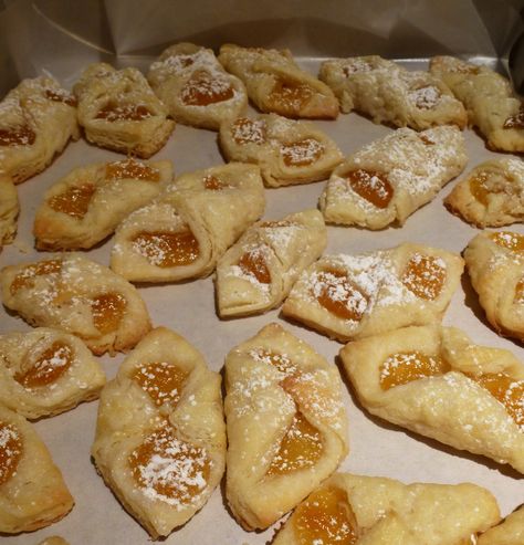 Kifli are some of my favorite cookies. I have tried a number of recipes over the years, but I keep coming back to one from my mother's Hungarian friend in New Jersey. I halved the original recipe b... Kifli Cookies, Hungarian Bread, Hungarian Sweets, Hungarian Cookies, Hungarian Girl, Kolache Recipe, Hungarian Desserts, German Cooking, Slovak Recipes