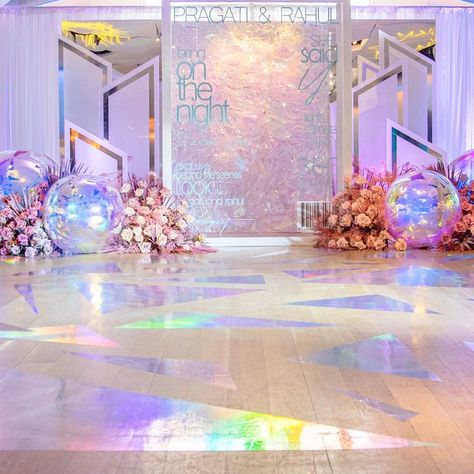 Iridescent Table Setting, Holographic Wedding Decor, Iridescent Party Theme, Iridescent Decor Party, Iridescent Birthday, Hologram Design, Diamond Theme Party, Iridescent Decor, Iridescent Party