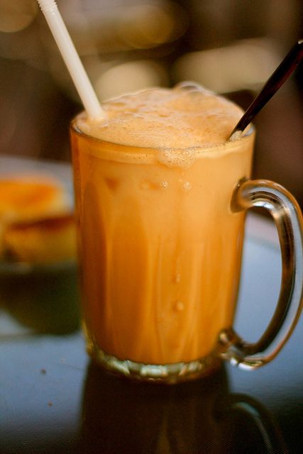 Ice Teh Tarik! so Fresh... Teh Tarik Aesthetic, Beautiful Drinks, Irish Tea, Teh Tarik, Best Love Pics, Malay Food, Love Pics, Sweet Drinks, So Fresh