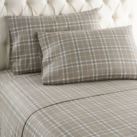 Dress up your bed with our gorgeous Micro flannel Sheet Set and bring new depths of comfort to your sleep. Our innovative Micro flannel sheets create a gentle micro-climate of comfort all around you to keep you feeling warm and cozy all night long. Micro flannel fabric has all the luxury and comfort features of high quality European flannel as well as the easy care properties of fleece, all without bulk. Micro flannel is long lasting and easy care, providing warmth without weight. Made of 100% w Flannel Bed Sheets, Flannel Sheets, Deep Pocket Sheets, Have A Great Night, King Bedroom, Twin Sheets, Twin Sheet Sets, King Sheet Sets, Sheet Sets Queen