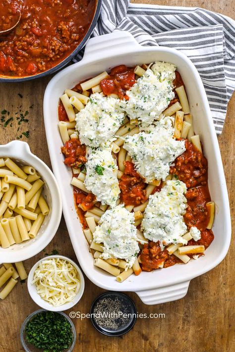 Ziti Noodles, Ricotta Pasta Bake, Baked Ziti With Ricotta, Baked Penne Pasta, Rigatoni Recipes, Ricotta Cheese Recipes, Penne Pasta Recipes, Easy Baked Ziti, Sausage Meat