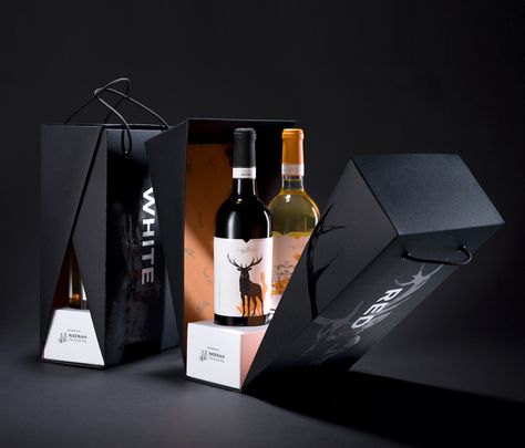 Stag&Hare Wine — The Dieline - Branding & Packaging Design Custom Wine Box, Luxury Box Design, Luxury Packaging Design, Wine Gift Boxes, Design Presentation, Beer Packaging, Wine Set, Bottle Box, Design Brochure