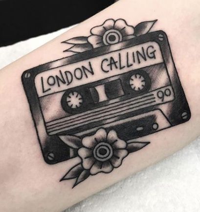 Traditional Tattoo Music, Record Player Tattoo, Cassette Tattoo, See Tattoo, Punk Tattoo, Rock Tattoo, Fan Tattoo, The Muses, Trendy Music