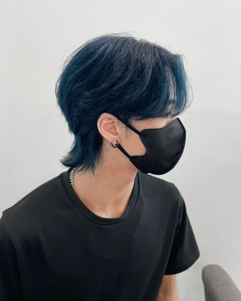 Dark Blue Hair Color Men, Dark Blue Hair Men, Hair Dye Ideas For Men, Dark Blue Hair Color, Blue Tips Hair, Black Hair With Red Highlights, Midnight Blue Hair, Blue Hair Aesthetic, Blue Hair Highlights