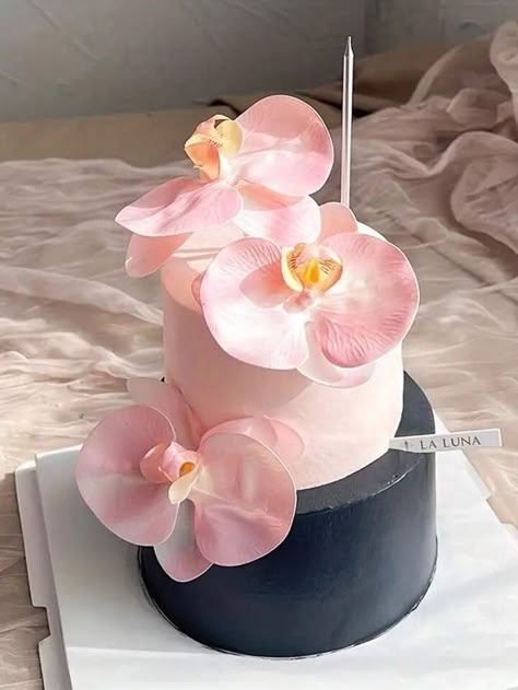 Orchid Cake, Flower Cake Toppers, Gateaux Cake, Creative Birthday Cakes, Pretty Birthday Cakes, Cute Birthday Cakes, Just Cakes, Cake Decorating Supplies, Puddings