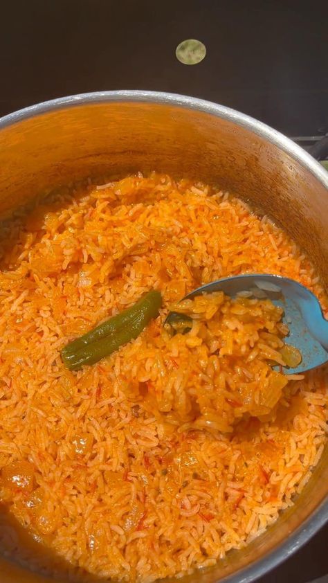 Spanish Rice for a BBQ - Easy DIY Recipes Cup Of Jasmine, Tomato Bouillon, Bouillon Recipe, Spanish Rice Recipe, Instagram Recipes, Mexican Kitchens, Easy Bbq, Spanish Rice, Garlic Clove