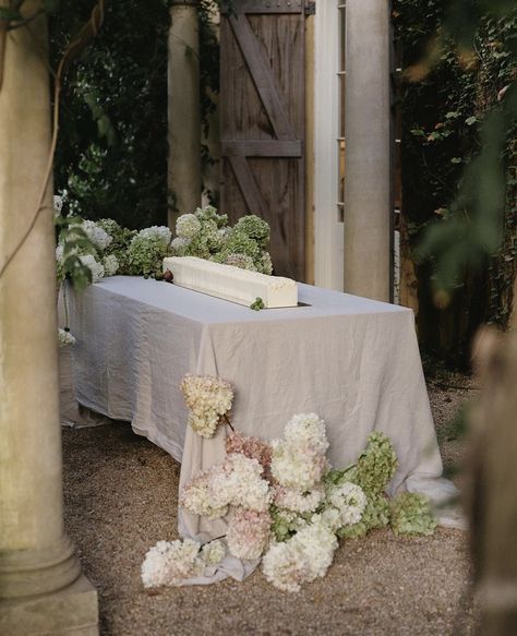 French Chateau Wedding, Bowery Hotel, Engagement Dinner, Wedding Reception Design, Bridesmaid Luncheon, Classic Wedding Cake, Wedding Tablescape, Outdoor Wedding Inspiration, Most Beautiful Wedding