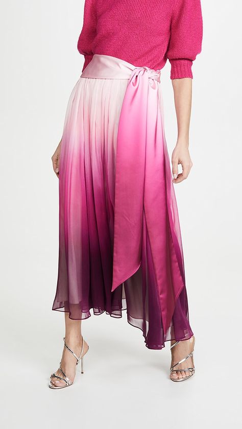 Midi Skirt Outfit Ideas, Pleated Midi Skirt Outfit, Chiffon Pleated Skirt, Ombre Skirt, Skirt Outfit Ideas, Basic Wardrobe Essentials, Pleated Chiffon Skirt, Midi Skirt Outfit, Mother Of The Bride Outfit