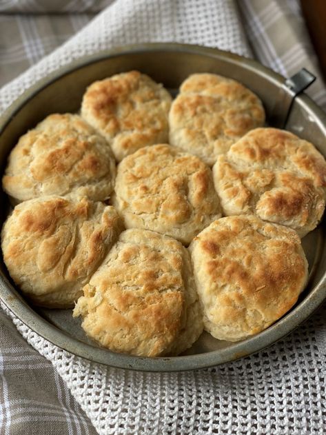 Cathead Biscuits - The Southern Lady Cooks - Old Fashioned Recipe Cathead Biscuits, Cat Head Biscuits, Bread Items, Sour Cream Biscuits, Country Food, The Southern Lady Cooks, Homemade Biscuits Recipe, Old Fashioned Recipe, Southern Lady Cooks