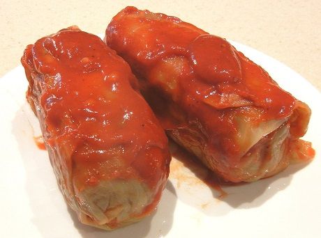 Cajun Crawfish Cabbage Rolls Recipe Polish Golumpki Recipe, Golumpki Recipe, Polish Stuffed Cabbage, Slovenian Recipes, Slovenian Food, Polish Foods, Cabbage Rolls Recipe, Stuffed Cabbage, Vegetarian Cabbage