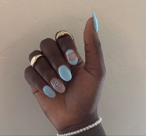 Smiley Nails, Smiley Face Nails, Face Nails, Natural Haircare, The Claw, Black Natural Hairstyles, Smiley Face, Fashion Nails, Nails Inspiration