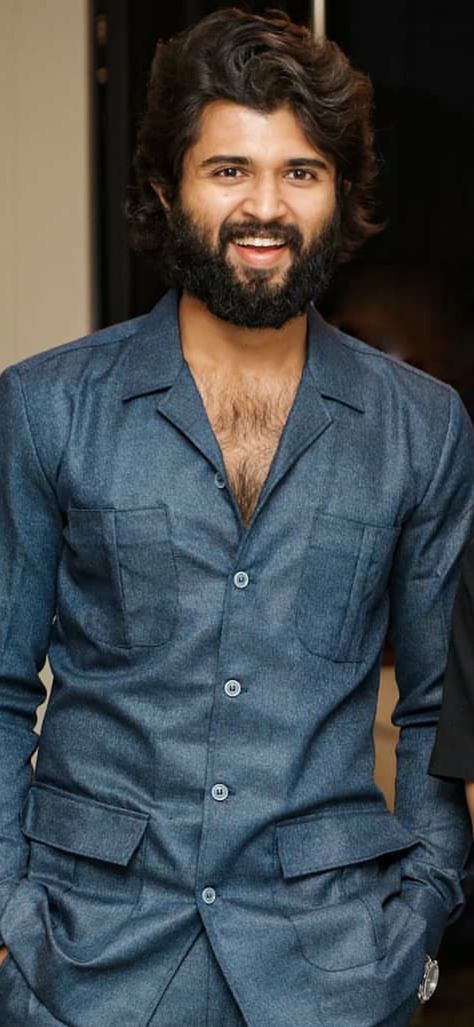 Vijay deverakonda Vijaya Devarakonda Hd Photos, Vijay Deverakonda Hd Wallpaper, Vijay Devarkonda Wallpaper Hd, Actor Portfolio, Telugu Hero, South Hero, Famous Indian Actors, Vijay Deverakonda, 2000s Japanese Fashion