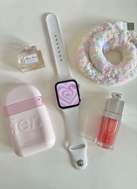 Inside My Bag, Soft Pink Theme, Chic Makeup, Watch For Women, What In My Bag, Pink Themes, Lip Glow, Glam Makeup, Watch Case