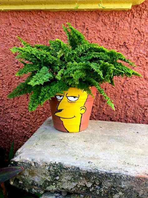 Sideshow Bob planter Flower Pot Art, Painted Pots Diy, Painted Plant Pots, Fleurs Diy, Flower Pot Crafts, Planter Design, Painted Flower Pots, Clay Pot Crafts, Diy Pots