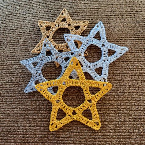 David Star, Night Stars, Art Crochet, Happy Faces, Gift Toppers, Lost Art, Star Of David, Tree Branch, Bright Lights