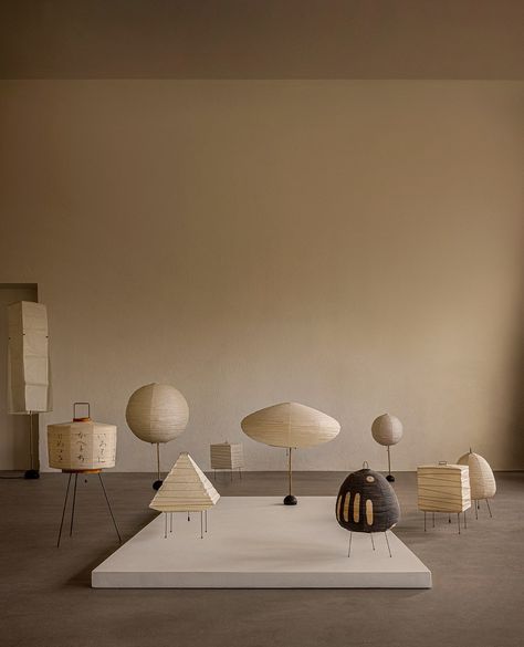 The ethereal light sculptures of Isamu Noguchi⁠ ⁠ via @arkjournal ⁠ #isamunoguchi #noguchilamp Noguchi Lamp, Modernist Architects, Bed Lamp, Isamu Noguchi, Light Sculpture, Japanese Aesthetic, Machine Learning Models, Paper Lanterns, Art Object