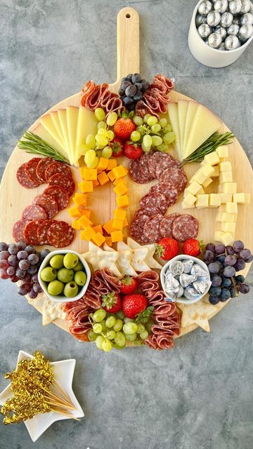 Cheese Only Charcuterie Board, Festive Charcuterie Board, 2024 Charcuterie Board, Christmas Food Board, Party Toothpicks, Tasting Board, Christmas Cheese Board, Charcuterie Appetizers, Cheese Charcuterie Board