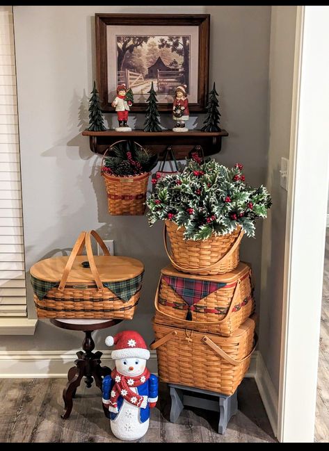 Decorating With Longaberger Basket Ideas, Longaberger Basket Ideas Display, Decorating With Baskets, Longaberger Basket Ideas, Basket Decor Ideas, Decorate With Baskets, Basket Makeover, Kitchen Vignettes, Longaberger Baskets