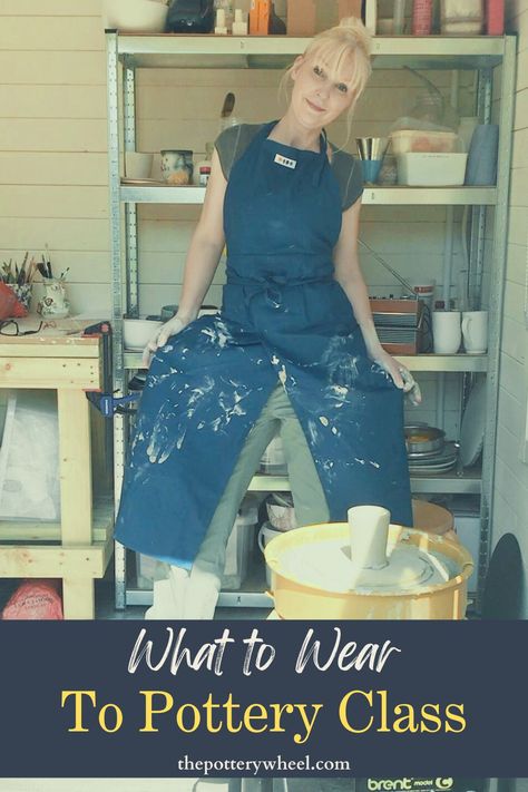 Pottery Making Outfits, Pottery Date Outfit Aesthetic, Pottery Outfit Ideas, Pottery Class Outfit Aesthetic, Pottery Date Outfit, Pottery Outfit Aesthetic, Pottery Outfits, Pottery Class Outfit, Pottery Outfit