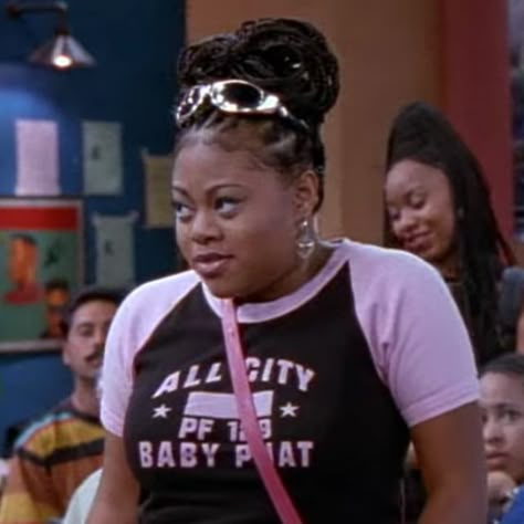 Kim Parker Outfits, Moesha Outfits 90s Fashion, Countess Vaughn, Black Hair 90s, Kim Parker, Pink Braids, Black 90s Fashion, Parker Outfit, 90s 2000s Fashion