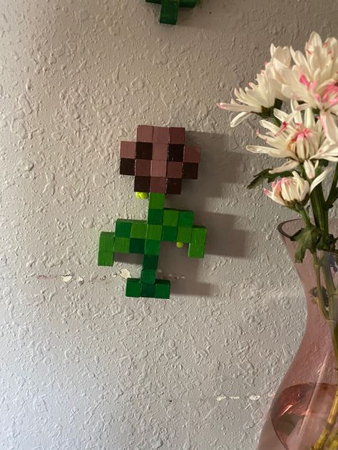 Minecraft Wither Rose, Monster Encyclopedia, Diy Minecraft Decorations, Minecraft Diy Crafts, Minecraft Wither, Minecraft Room Decor, Build A Flower, Minecraft Diy, Minecraft Bedroom Decor