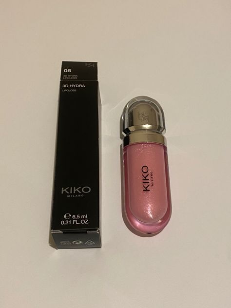 Oil Lipstick, Makeup Bag Essentials, Kiko Milano, Make Up Inspo, Glow Up Tips, Luxury Makeup, Makeup Items, Makeup Essentials, Lip Oil