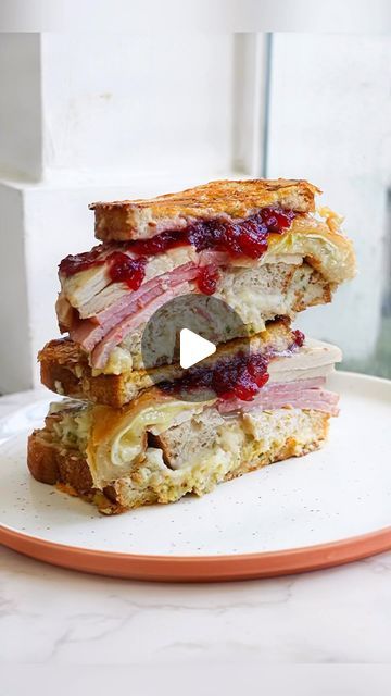 Sam Schnur on Instagram: "The Moistmaker🥪 While Thanksgiving looks a little different this year having lost our Friend Matthew Perry, there’s nothing that brings people together quite like food does❤️ For those who haven’t seen the show, the Moistmaker is Ross’s favorite Turkey/Thanksgiving sandwich with a gravy soaked piece of bread in the middle. Definitely a loaded sandwich meant to be shared with friends💗 #PHAAT" Loaded Sandwich, Thanksgiving Looks, Thanksgiving Sandwich, Turkey Thanksgiving, Matthew Perry, Piece Of Bread, Cafe Style, People Together, Thanksgiving Turkey