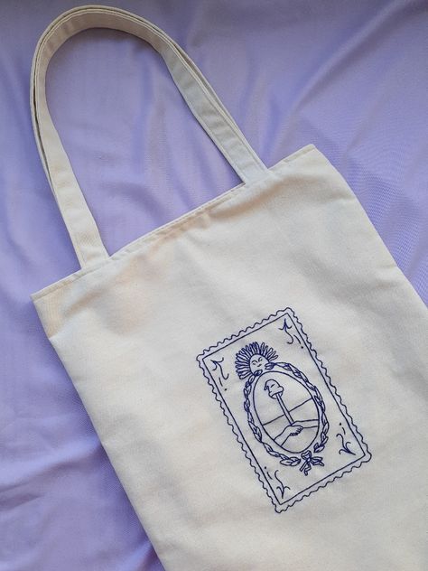 Totebag Aesthetic Design, Totebag Aesthetic, Design Totebag, Hand Quilting, Aesthetic Design, Tote Bags, Stamp, Tote Bag, Embroidery