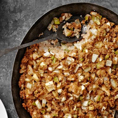 Edythe Newmans Matzo Stuffing - Country Living Matzo Stuffing, Matzah Recipes, Thanksgiving Recipes Side Dishes Easy, Thanksgiving Stuffing Recipes, Thanksgiving Side Dishes Easy, Best Thanksgiving Side Dishes, Heritage Recipes, Matzo Meal, Easy Thanksgiving Recipes