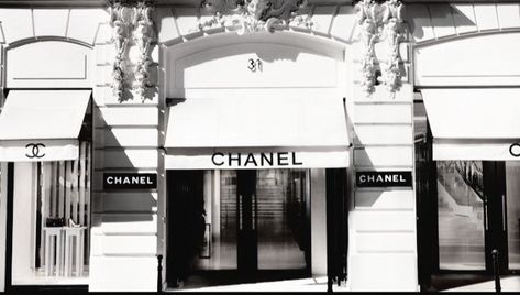 Chanel Black And White, Chanel Store, Chanel Couture, Photo Archive, Twitter Header, Shopping Center, Coco Chanel, Dark Aesthetic, Chanel