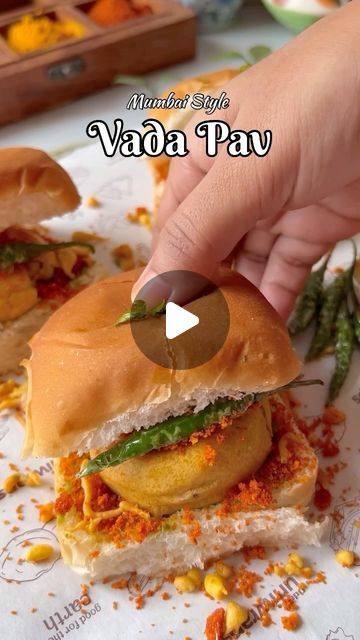 Vada Pav Masala Recipe, Vada Pav Recipe Video, Vada Pav Chutney Recipe, Pav Recipes Indian, Wada Pav Recipe, Bada Pav Recipe, Spicy Indian Food Recipes, Potato Aloo, Hebbars Kitchen Recipes