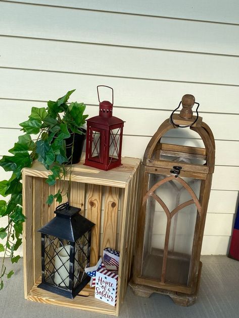 Wooden Crate Ideas For Outside, Front Porch Crates Decor, Wooden Crate Decor, Wood Crate Decor Ideas Outdoor, Wooden Crate Porch Decor, Decorating With Crates, Wooden Crate Ideas Home Decor, Front Porch Decor With Crates, Wooden Crate Front Porch Decor