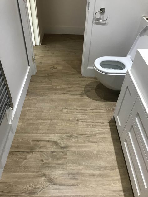 Park Amtico Spacia, Flooring Bathroom, Amtico Flooring, Lvt Flooring, Vinyl Tiles, Floor Installation, Tile Floor, Interior Decorating, Flooring