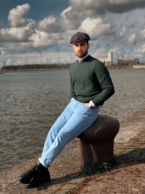 #brownies #green #peakyblinders #boots #watch Peaky Blinders, Mens Street Style, Brownies, Color Combinations, Normcore, Street Style, Mens Outfits, Boots, Green