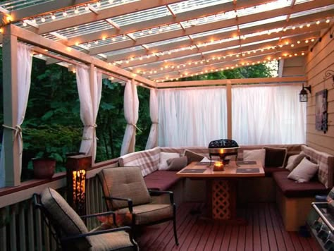 Our favorite outdoor spaces by HGTV Fans:  http://www.hgtv.com/landscaping/outdoor-rooms-on-a-budget-our-10-favorites-from-rate-my-space/pictures/page-4.html?soc=pinterest Terrasse Med Tak, Relaxing Outdoor Spaces, Outdoor Rope Lights, Glass Roofing, Design Per Patio, Porch Curtains, Cheap Patio, Elf House, Outside Living