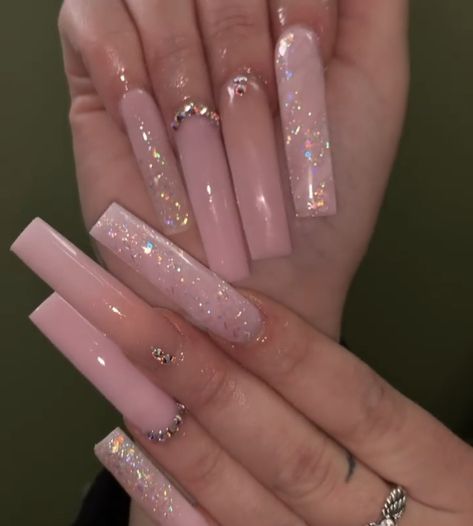 Long Tapered Square Nails Pink, Easy Long Acrylic Nails, Pink Aycrlic Nails Design, Long Acrylic Nails Extra, Long Simple Acrylic Nails, Long Square Acrylic Nails Designs, Pink Nail Inspo Acrylic, Cute Glitter Nails, Pink Baddie Nails