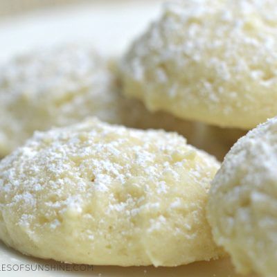 Lemon Ricotta Cookies, Cookies Cupcake, Ricotta Cookies, Ricotta Recipes, Lemon Ricotta, Italian Cookies, Lemon Cookies, Lemon Desserts, Lemon Recipes