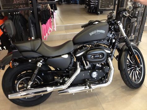 All Black Harley Davidson, Harley Bikes Motorcycles, Harley Davidson 883 Iron, 883 Iron, Motor Harley Davidson, Motorcycle Harley Davidson, Harley Davidson 883, Moto Harley Davidson, Harley Motorcycles