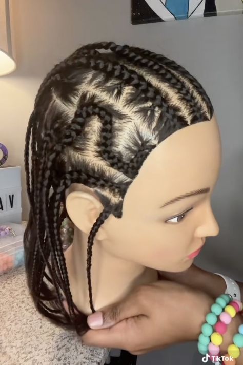 Mannequin Doll Hairstyles, Manniquine Head Hairstyles, Mannequin Hairstyles, Head Braids, Mannequin Hair, Beauty School Cosmetology, Head Hairstyles, Head Braid, Hair Mannequin