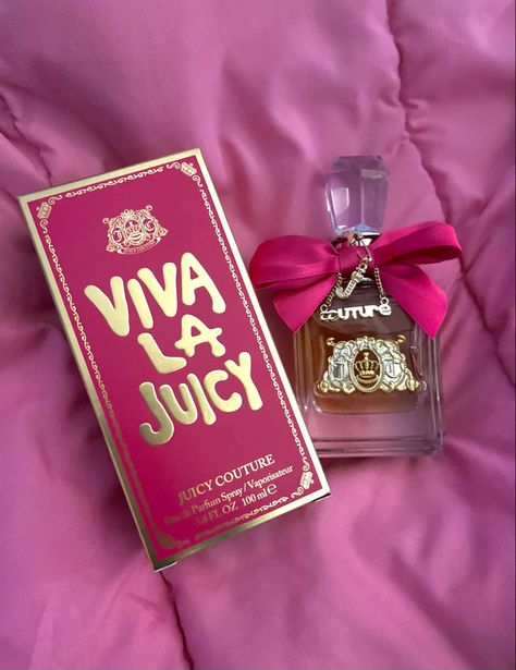 Juicy Couture Aesthetic, Juicy Perfume, Juicy Couture Clothes, Juicy Couture Perfume, Victoria's Secret Perfume, Couture Perfume, Pink Perfume, Pink Bottle, Trashy Y2k