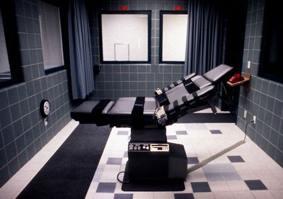 The execution chamber in the federal prison in Terre Haute, Indiana Spy Plane, High School Writing, Federal Prison, Hot Shots, Oklahoma City, Go Green, Oklahoma, White House, Texas